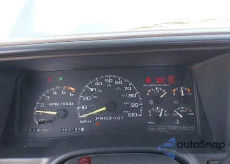 1996 GMC Sierra C1500 z USA, uszkodzony, nr VIN 1GTEC14W1TZ541091